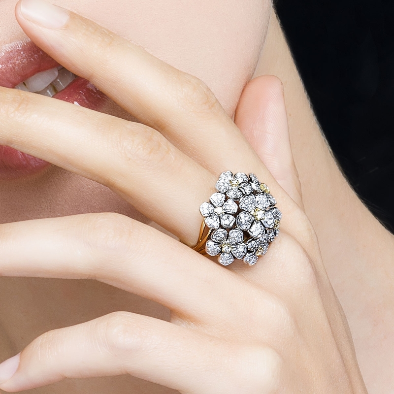 Fiore di pesco gold18kt