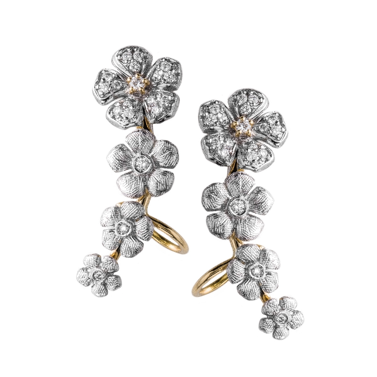 Fiore di pesco fiori tre gold18kt