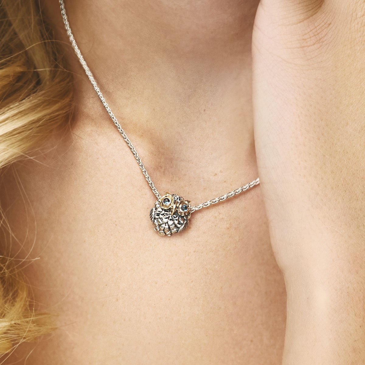 Collana Civetta cerchio grande