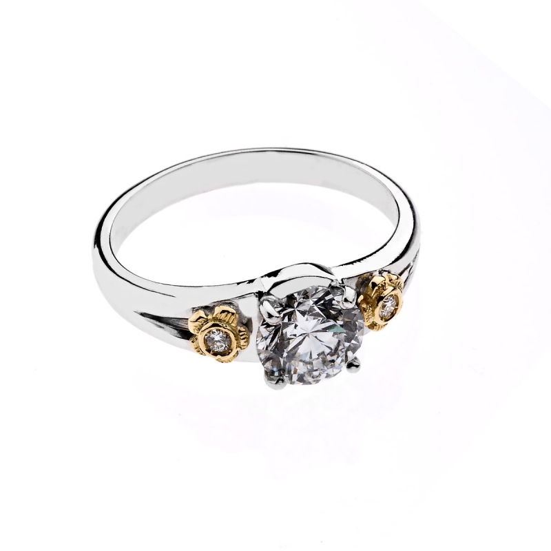 Solitario de'Nobili fiorellini gold18kt
