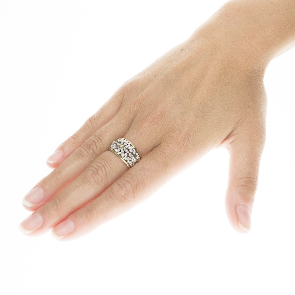 Raggio di sole fascia  sfusato gold18kt 2