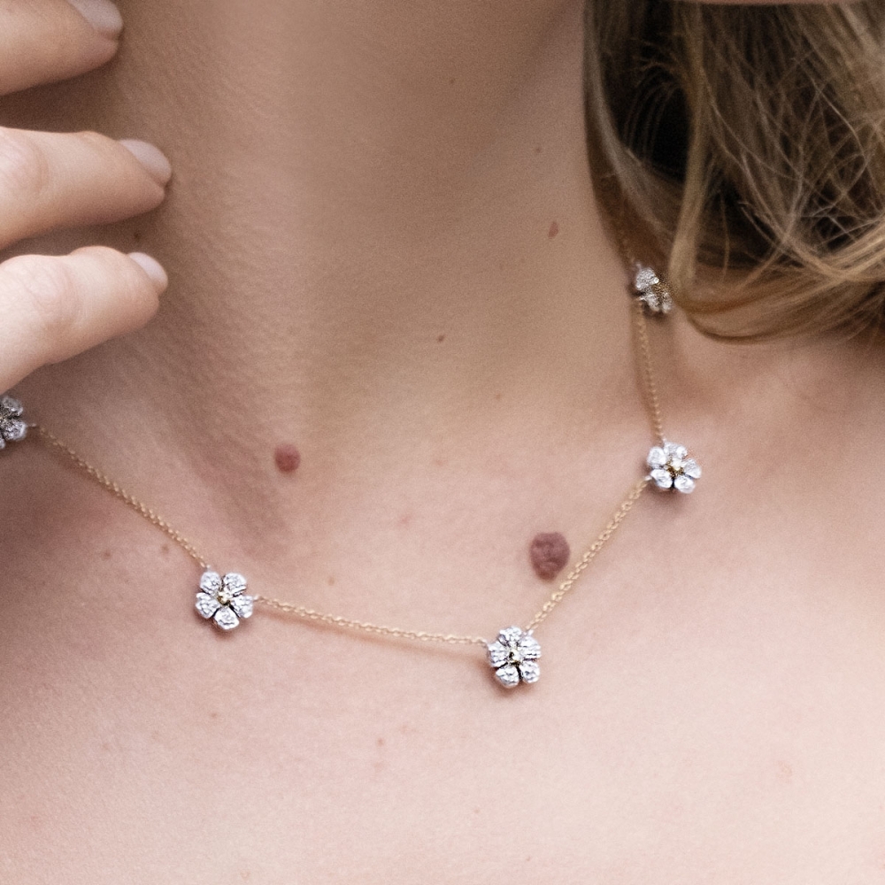 Collana fiori di pesco 5 fiori piccoli 2